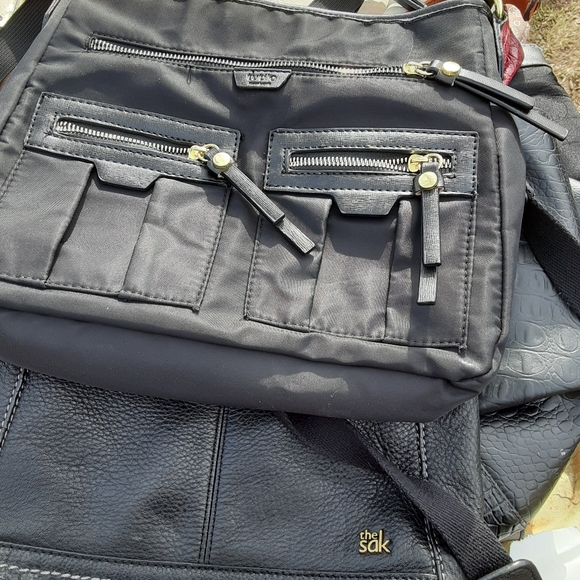 Purses - Picture 3 of 4